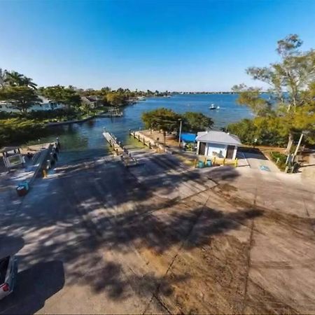 Paradise By The River-Hottub/Pool-Near Beaches برادنتون المظهر الخارجي الصورة